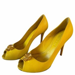 Alexander McQueen Leather Yellow Skull Peep-Toe Heels